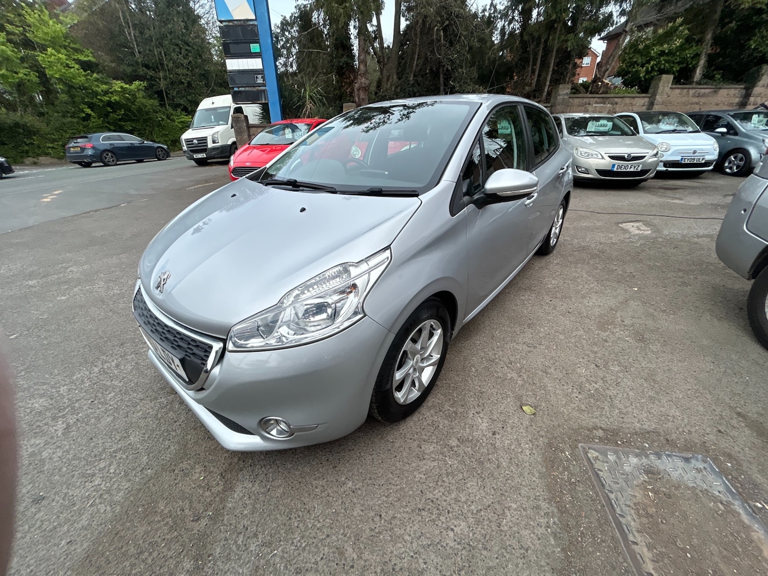 Used Peugeot 208 2013 for sale - 78199045: Photo 3