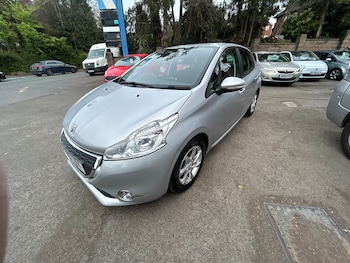 Used Peugeot 208 2013 for sale - 78199045: Photo