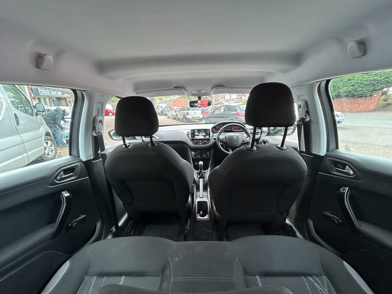 Used Peugeot 208 2013 for sale - 78199045: Photo 9