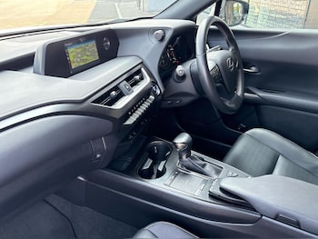 Used Lexus UX 2021 for sale - 75614864: Photo