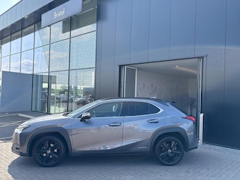 Used Lexus UX 2021 for sale - 75614864: Photo