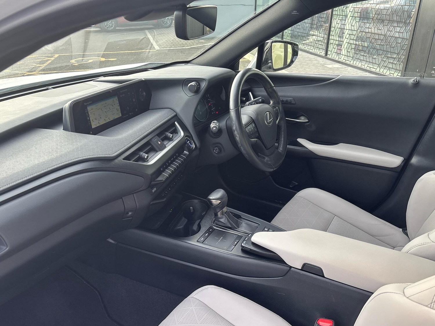 Used Lexus UX 2019 for sale - 76716839: Photo 2