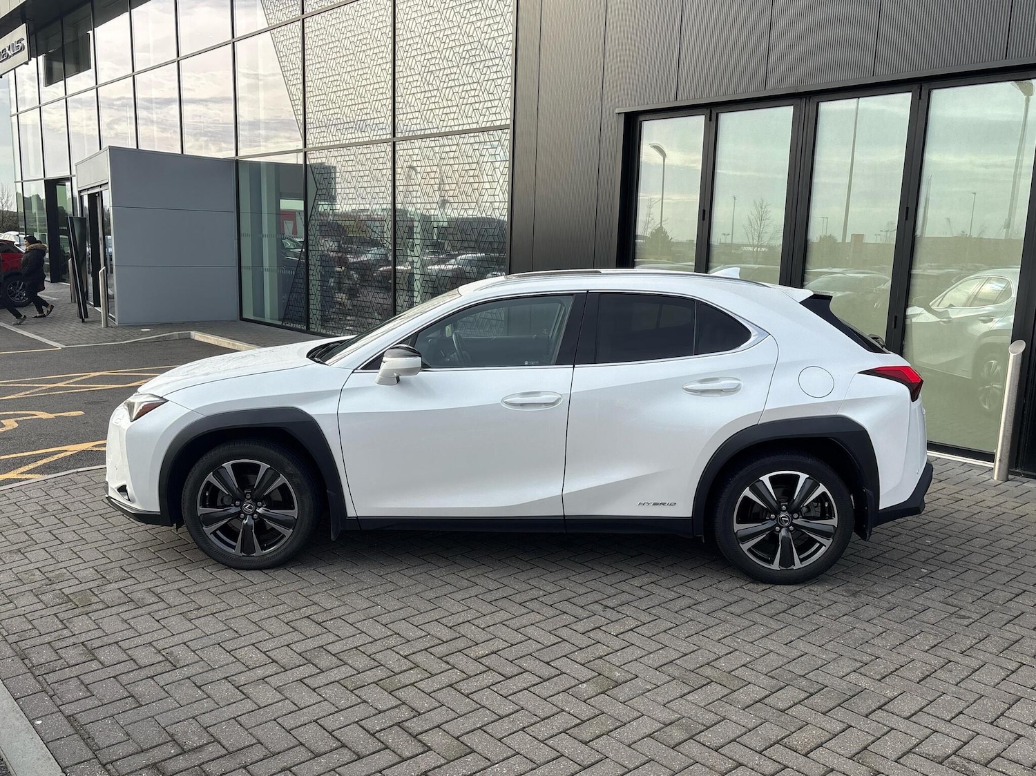 Used Lexus UX 2019 for sale - 76716839: Photo 4