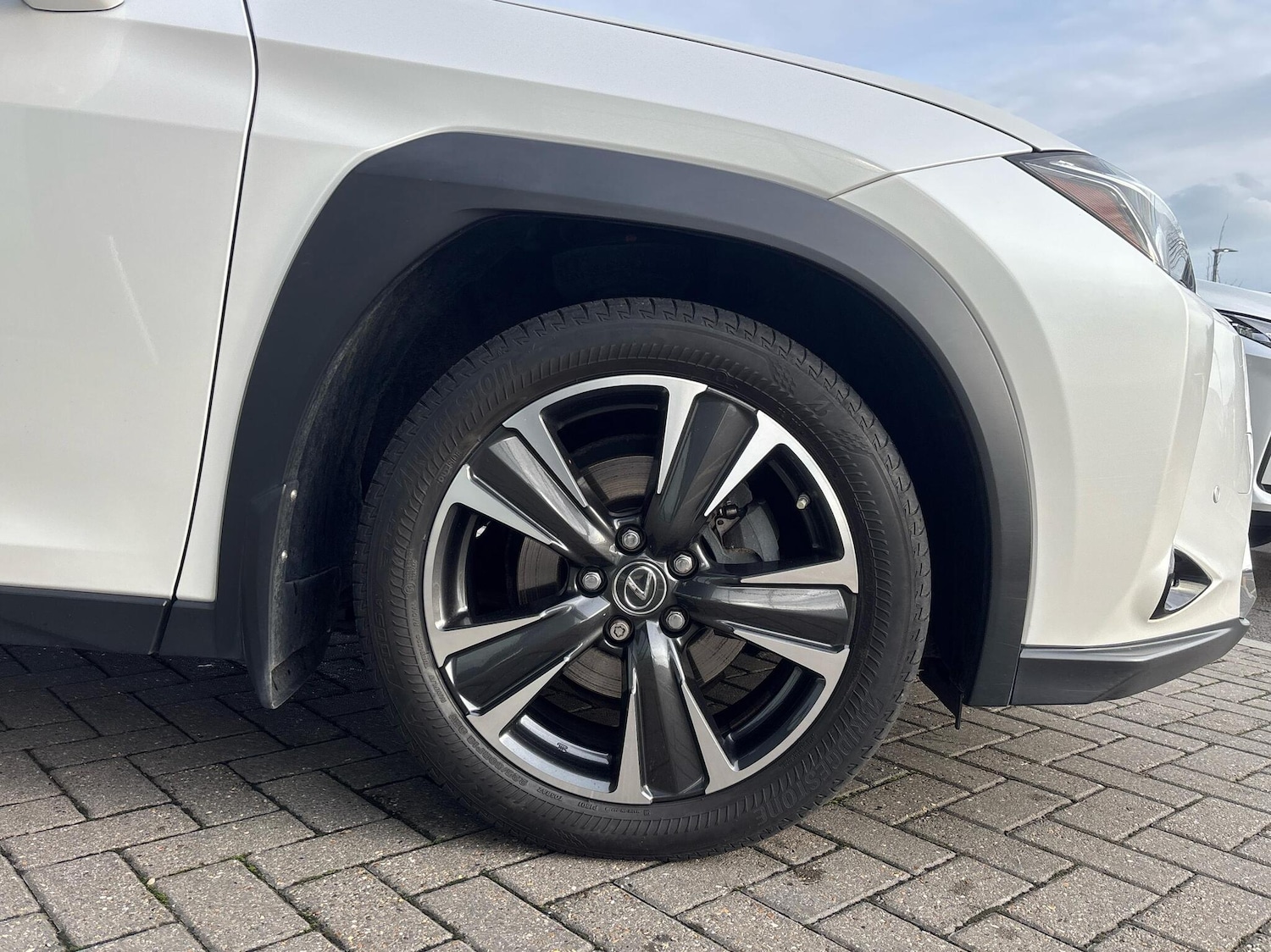 Used Lexus UX 2019 for sale - 76716839: Photo 5