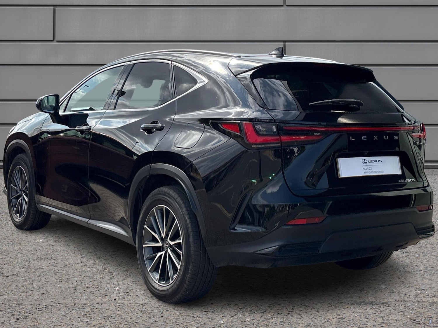 Used Lexus NX 2023 for sale - 76110657: Photo 3