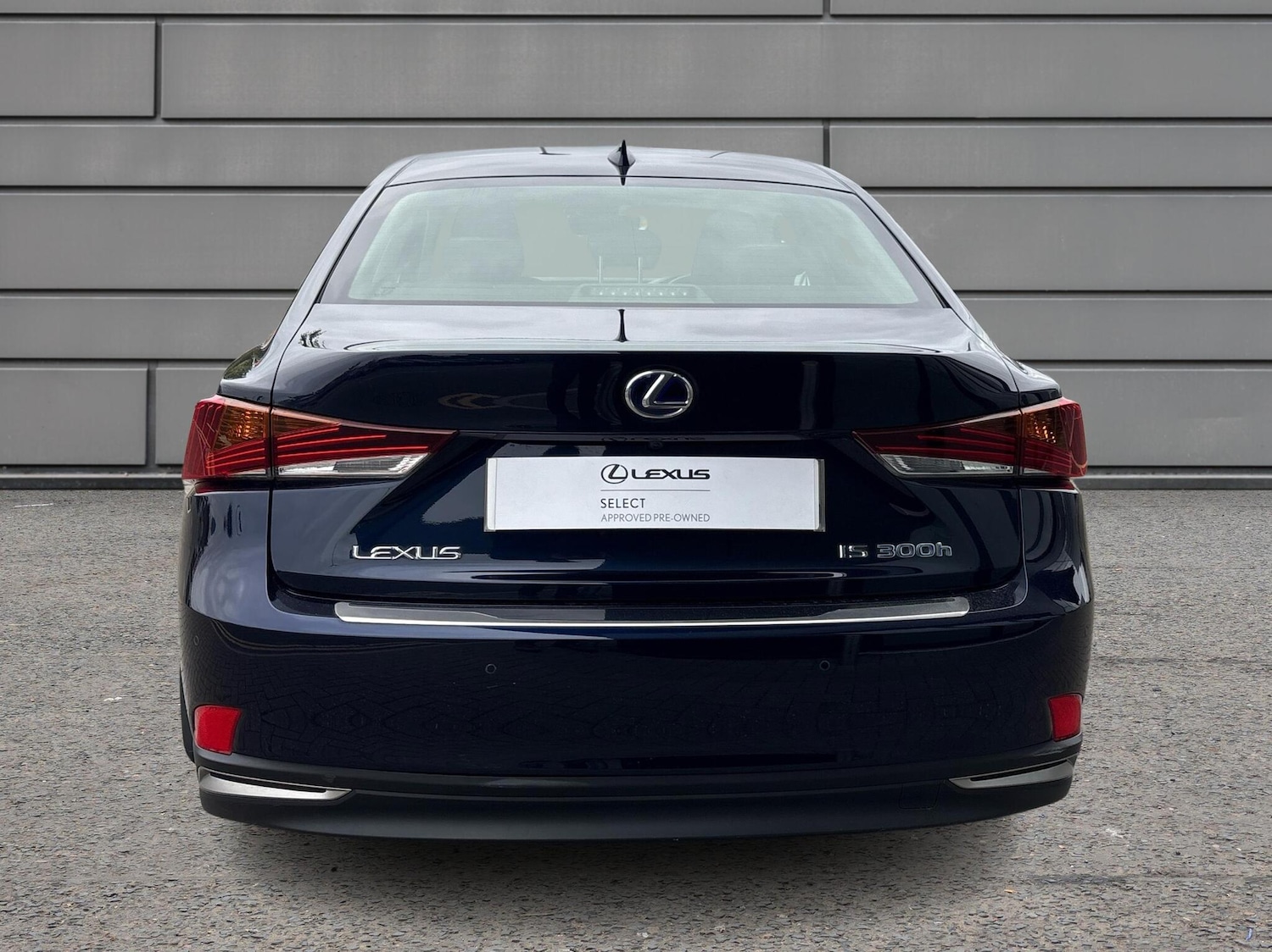 Used Lexus IS 2019 for sale - 76190723: Photo 10