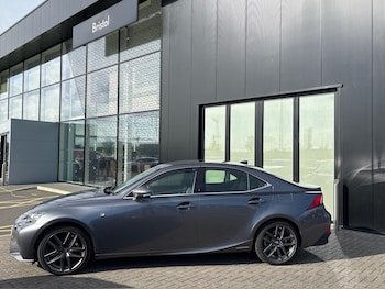 Used Lexus IS 2015 for sale - 75721603: Photo