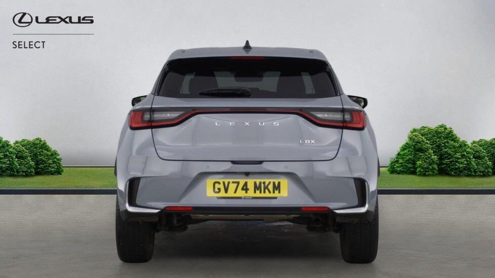 Used Lexus LBX 2024 for sale - 77498145: Photo 4