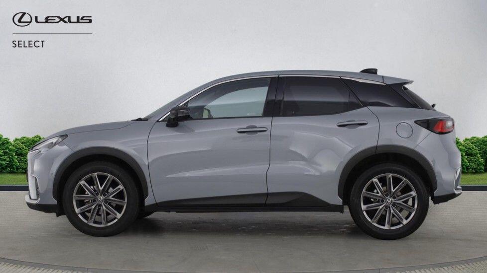 Used Lexus LBX 2024 for sale - 77498145: Photo 5