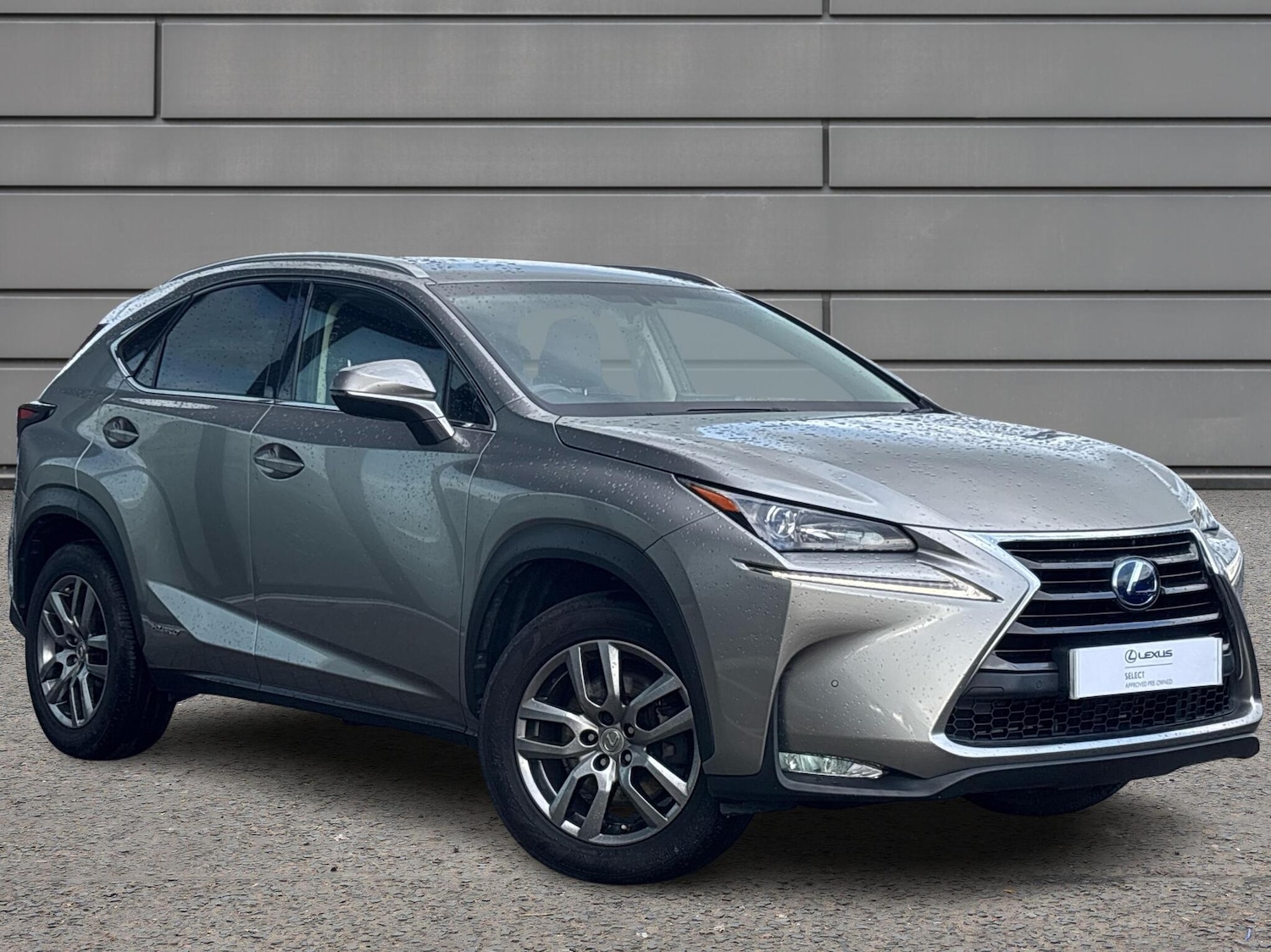 Used Lexus NX 2016 for sale - 76563210: Photo 1