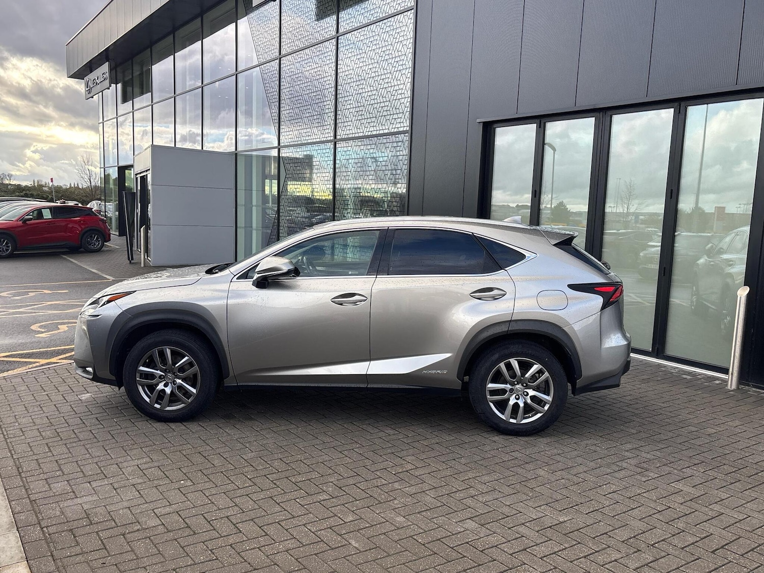 Used Lexus NX 2016 for sale - 76563210: Photo 4