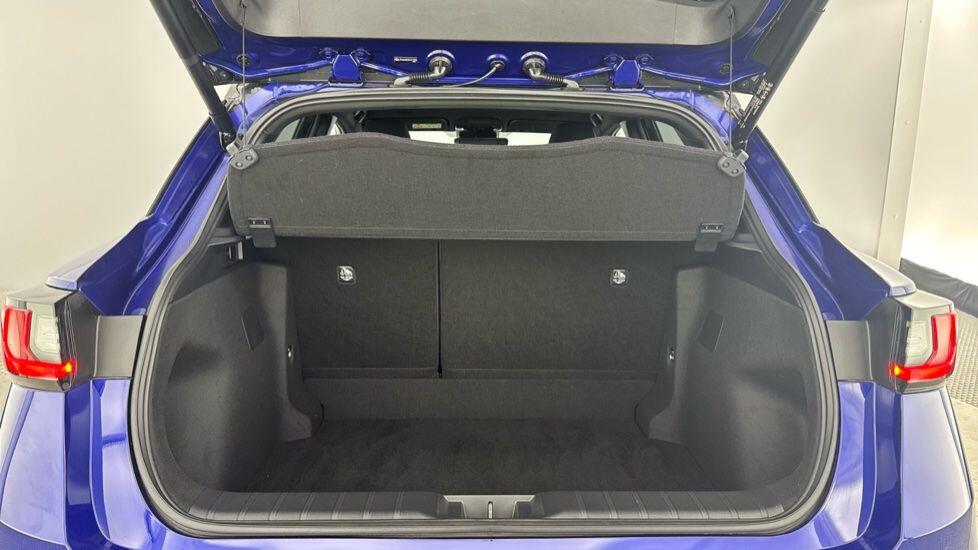 Used Lexus LBX 2024 for sale - 77239257: Photo 9