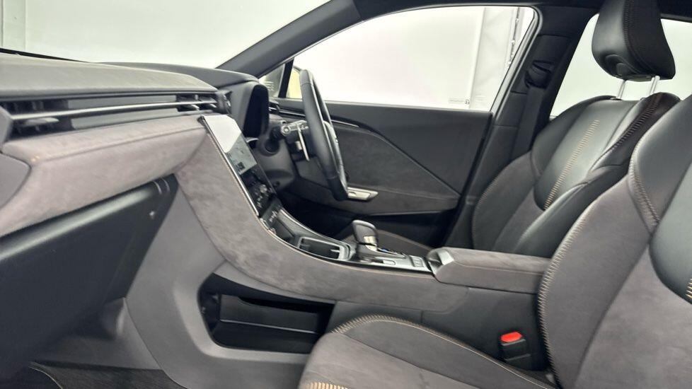 Used Lexus LBX 2025 for sale - 76716692: Photo 3