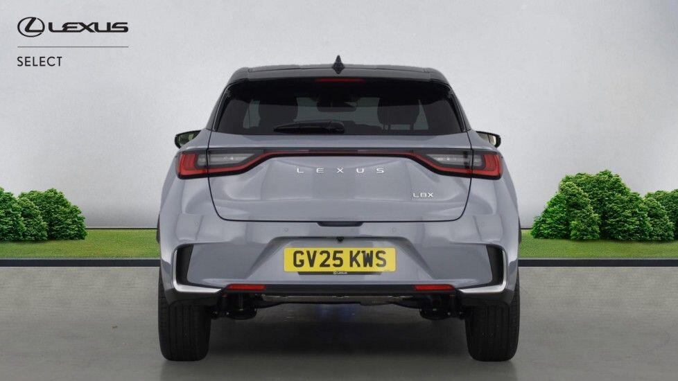 Used Lexus LBX 2025 for sale - 76716692: Photo 4