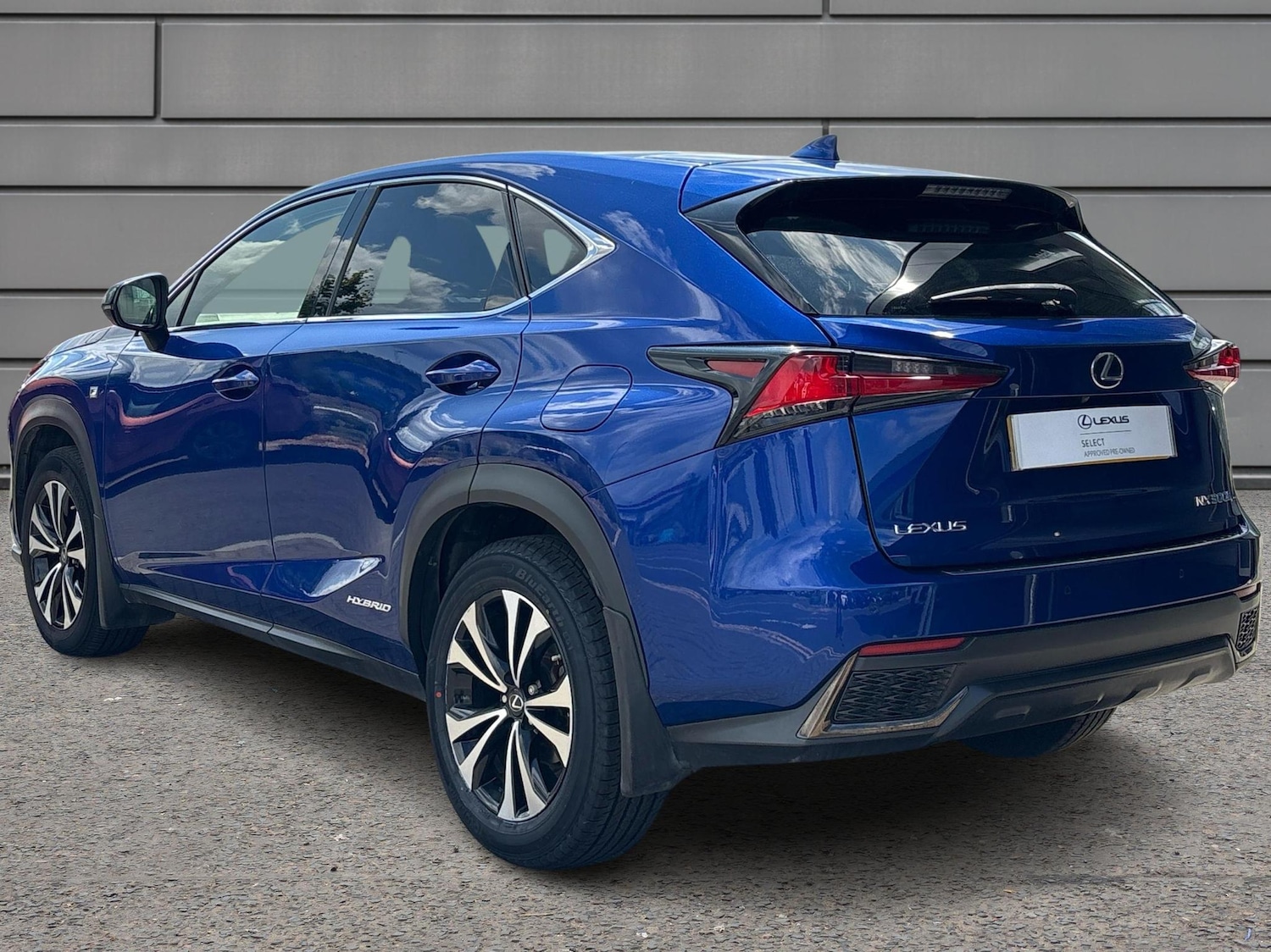 Used Lexus NX 2018 for sale - 76474557: Photo 2