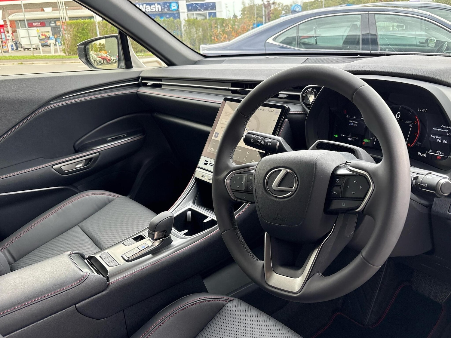 Used Lexus LBX 2024 for sale - 76730699: Photo 6