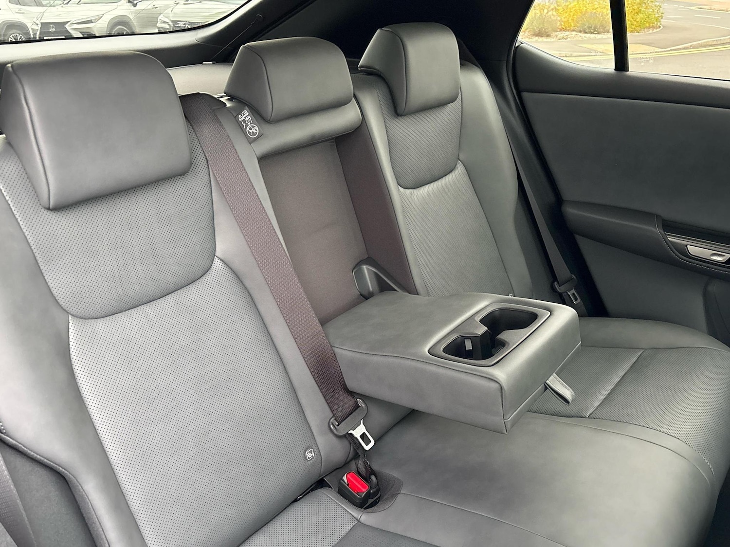 Used Lexus RZ 2024 for sale - 76110734: Photo 9