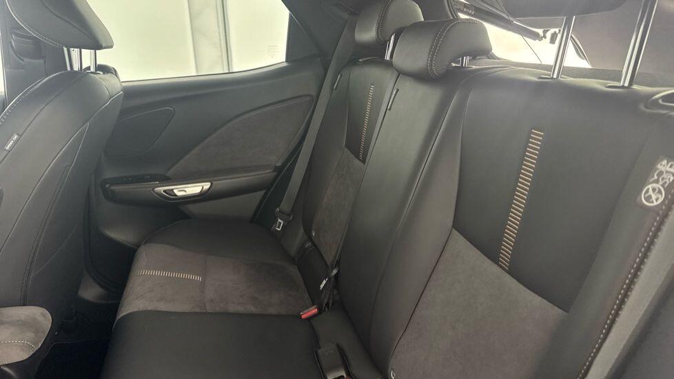 Used Lexus LBX 2024 for sale - 77013534: Photo 18