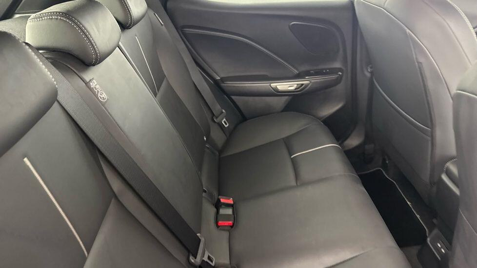 Used Lexus LBX 2024 for sale - 76730824: Photo 14
