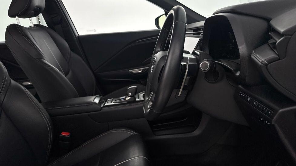 Used Lexus LBX 2024 for sale - 76730824: Photo 18