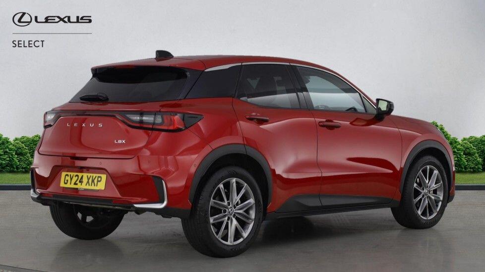 Used Lexus LBX 2024 for sale - 76730824: Photo 2
