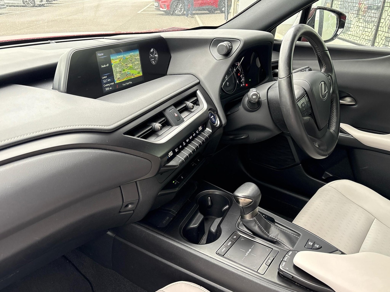 Used Lexus UX 2022 for sale - 76458566: Photo 2