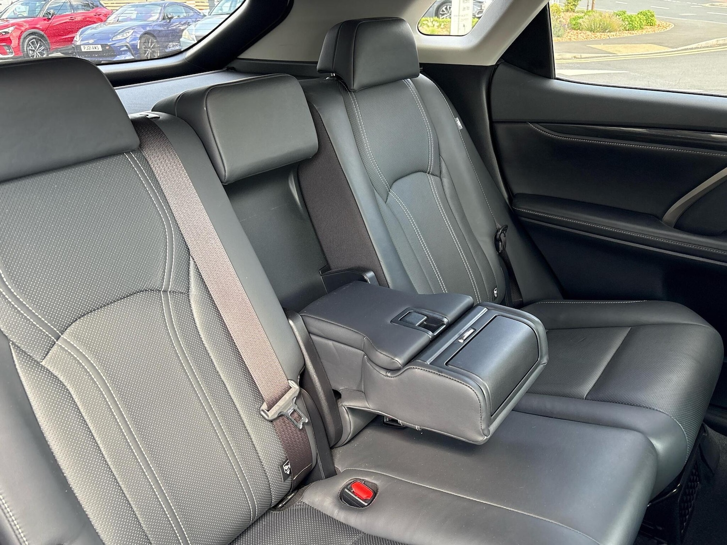 Used Lexus RX 2019 for sale - 76837607: Photo 9