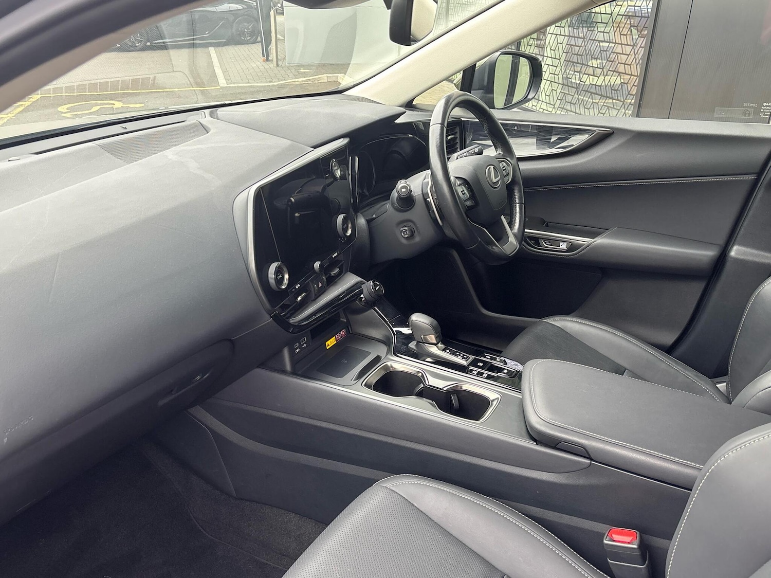 Used Lexus NX 2023 for sale - 76716842: Photo 2