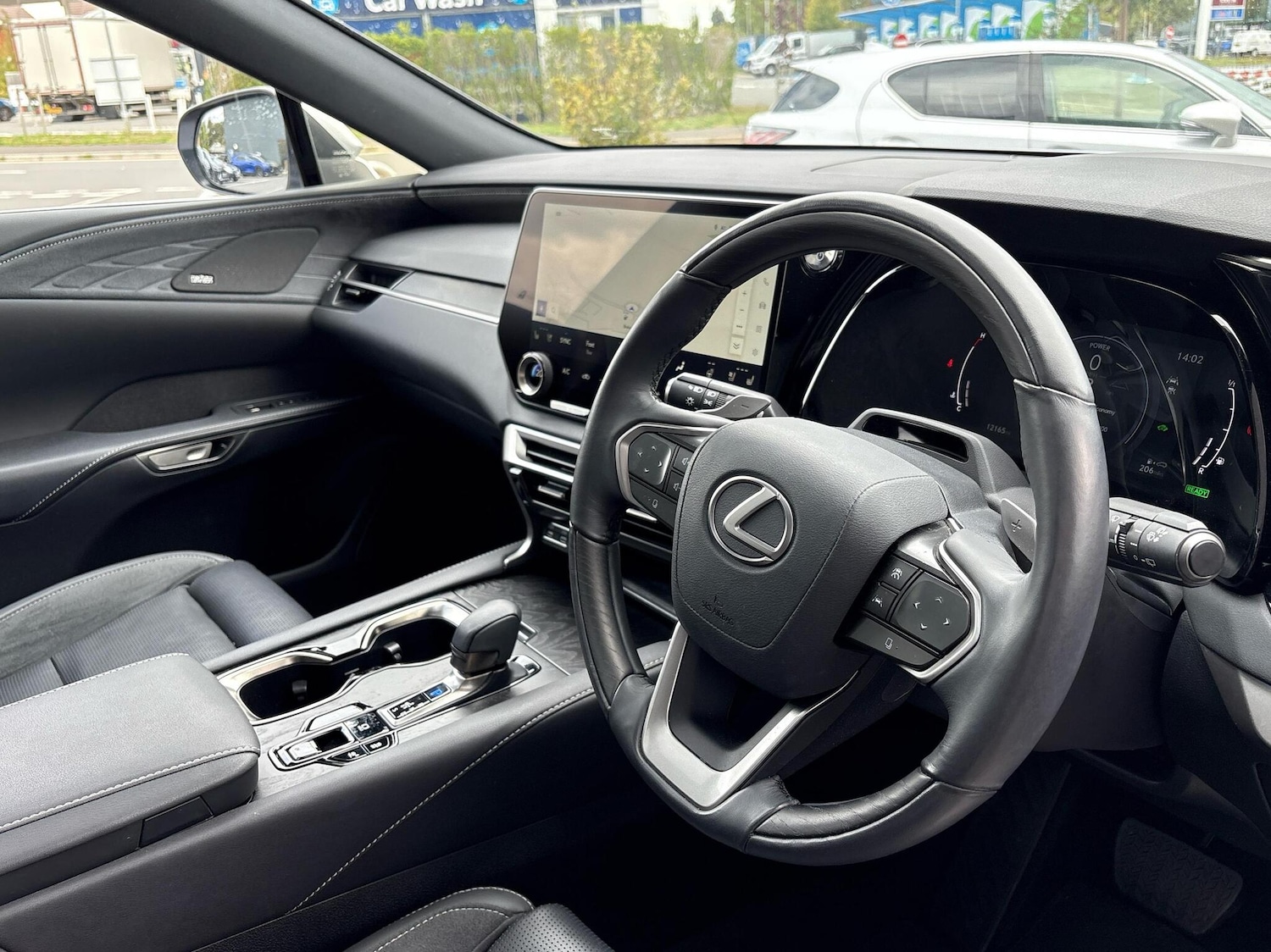 Used Lexus RX 2023 for sale - 76730698: Photo 6