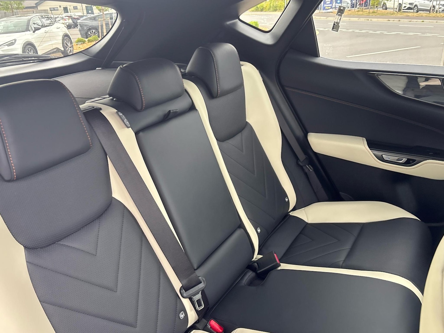 Used Lexus NX 2023 for sale - 76190655: Photo 9