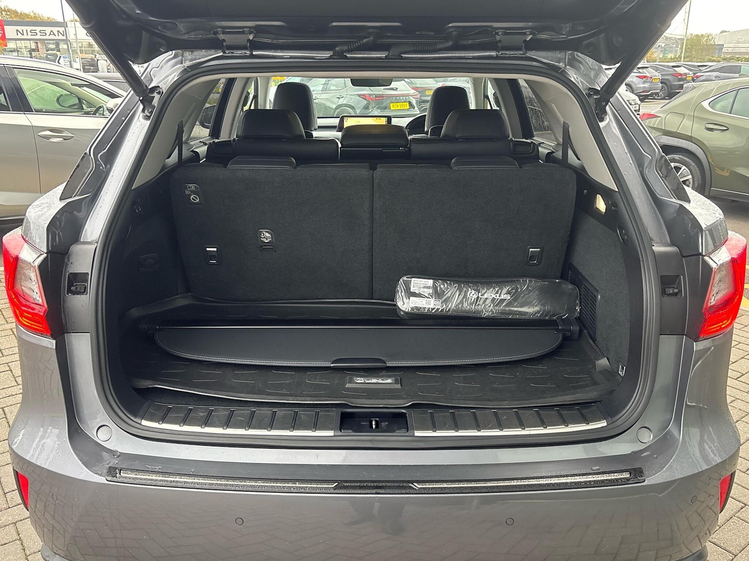 Used Lexus RX 2018 for sale - 76716825: Photo 13