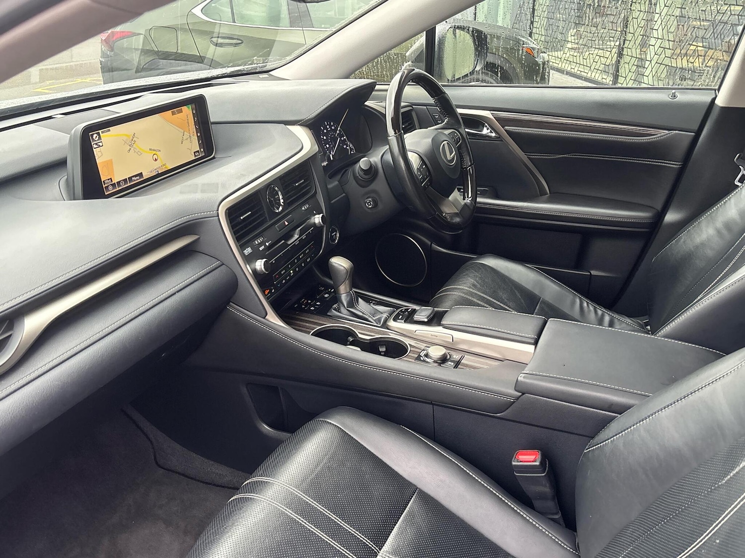 Used Lexus RX 2018 for sale - 76716825: Photo 2