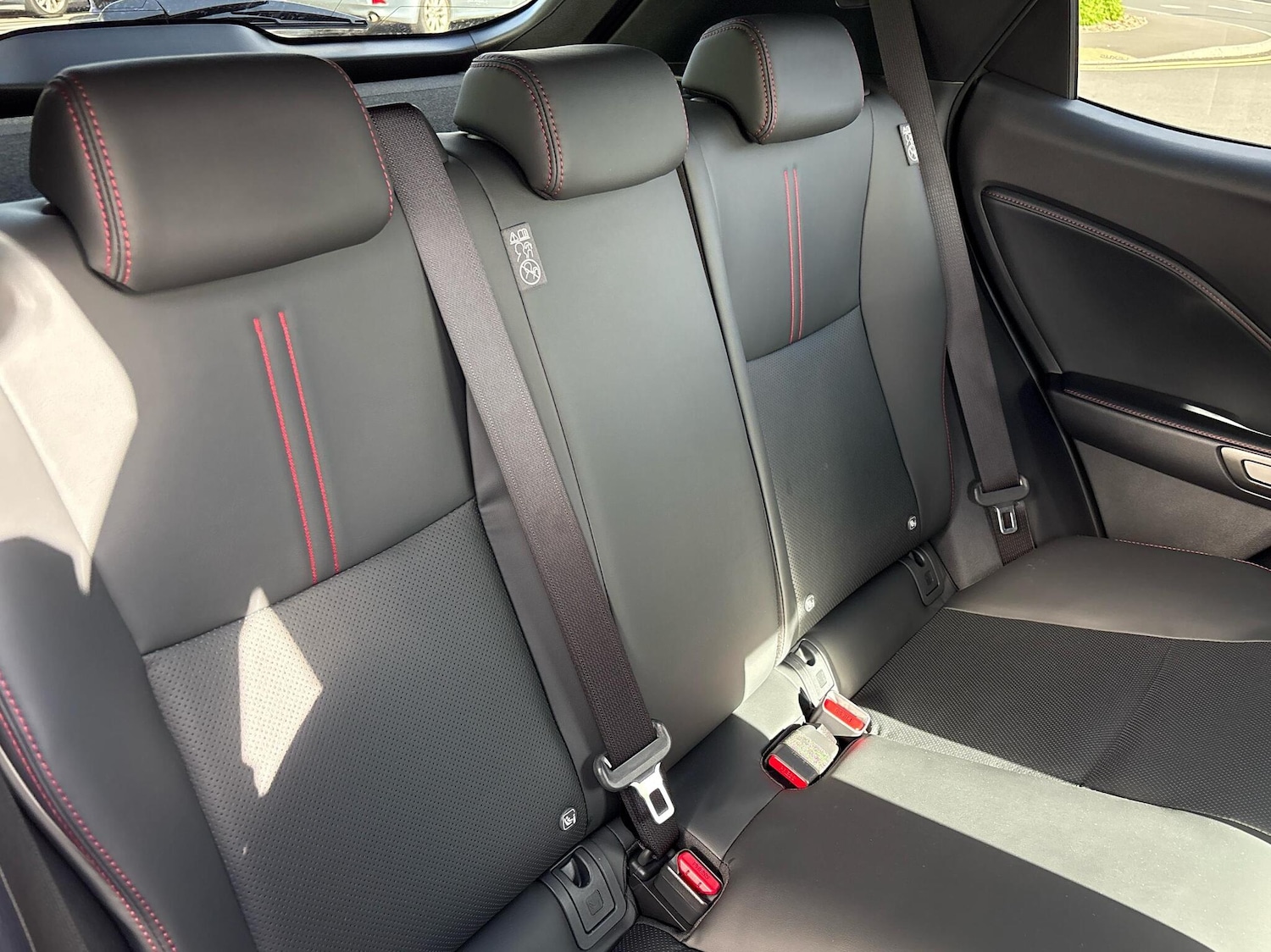 Used Lexus LBX 2024 for sale - 76111551: Photo 9
