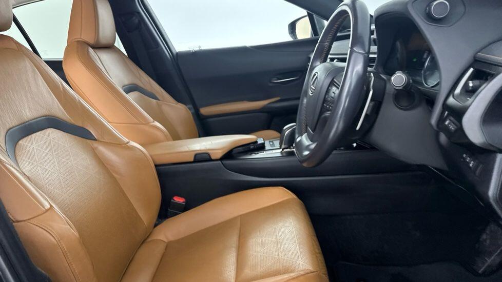 Used Lexus UX 2021 for sale - 77013540: Photo 17