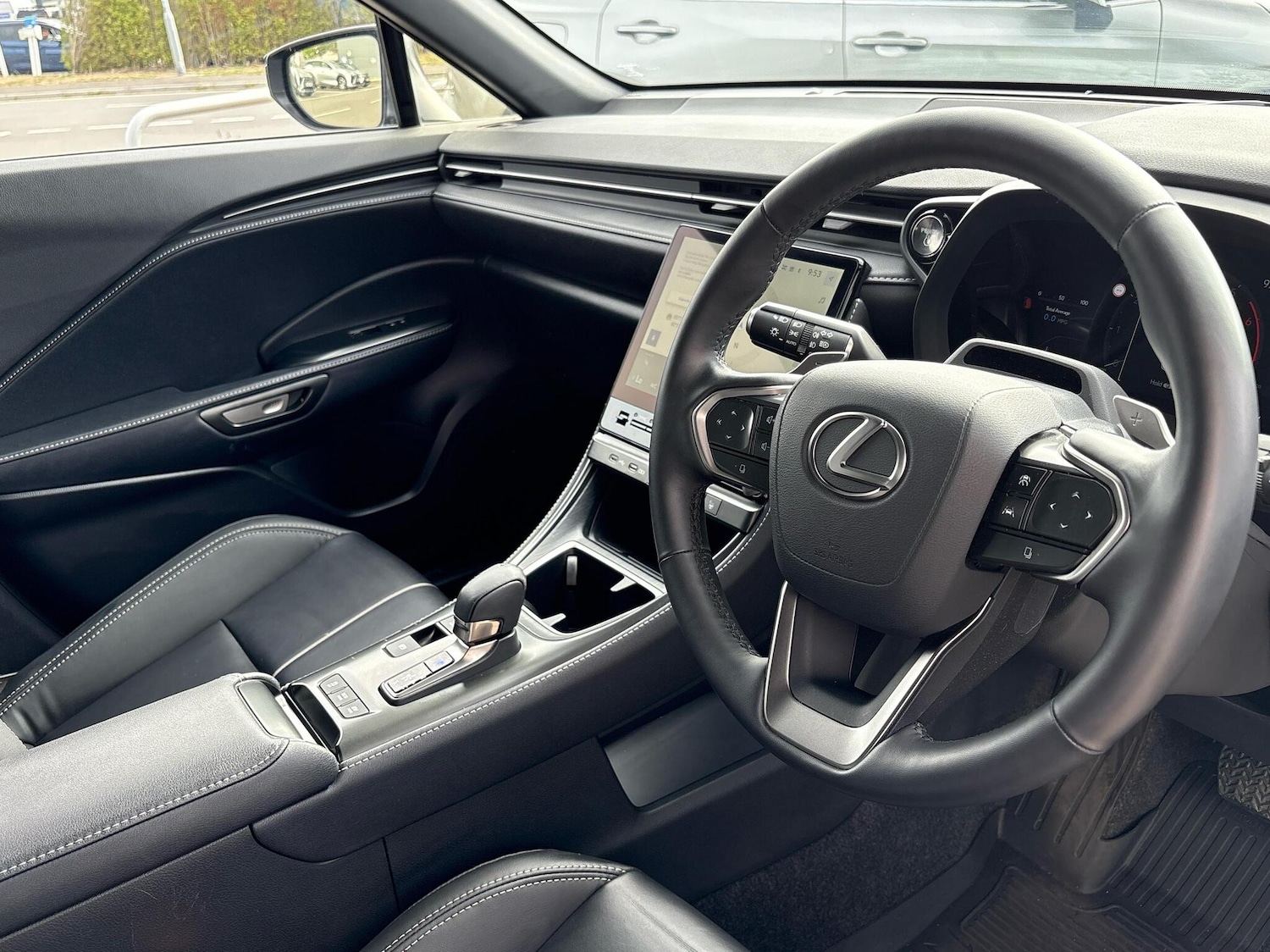 Used Lexus LBX 2024 for sale - 76154318: Photo 6