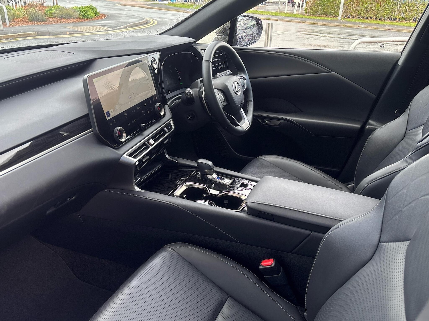 Used Lexus RX 2024 for sale - 77177089: Photo 2