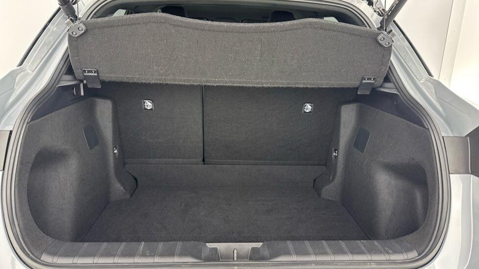 Used Lexus LBX 2025 for sale - 76474455: Photo 18