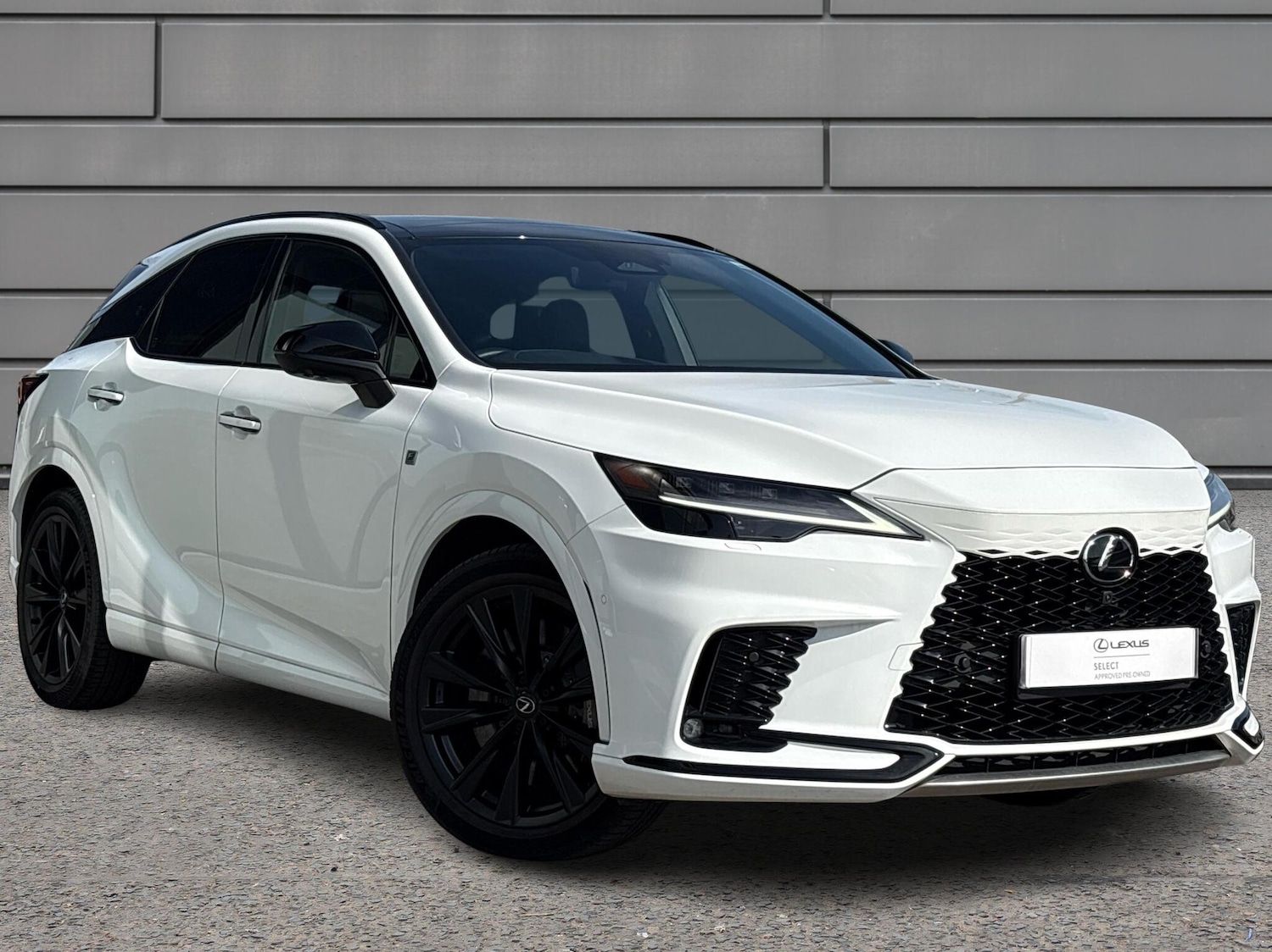 Used Lexus RX 2023 for sale - 76730620: Photo 1