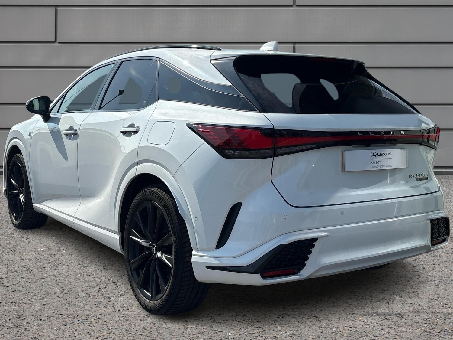 Used Lexus RX 2023 for sale - 76730620: Photo 3