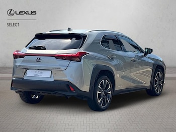 Used Lexus UX 2019 for sale - 79094535: Photo