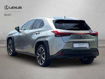Used Lexus UX 2019 for sale - 79094535: Photo