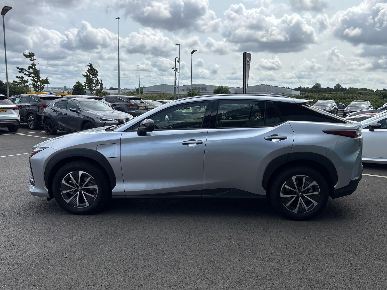 Used Lexus RZ 2025 for sale - 77124709: Photo 4