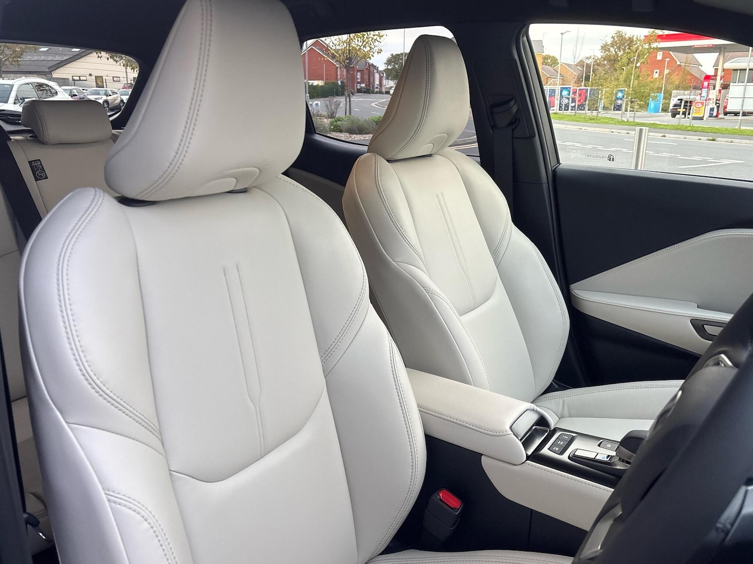 Used Lexus LBX 2025 for sale - 77176668: Photo 13