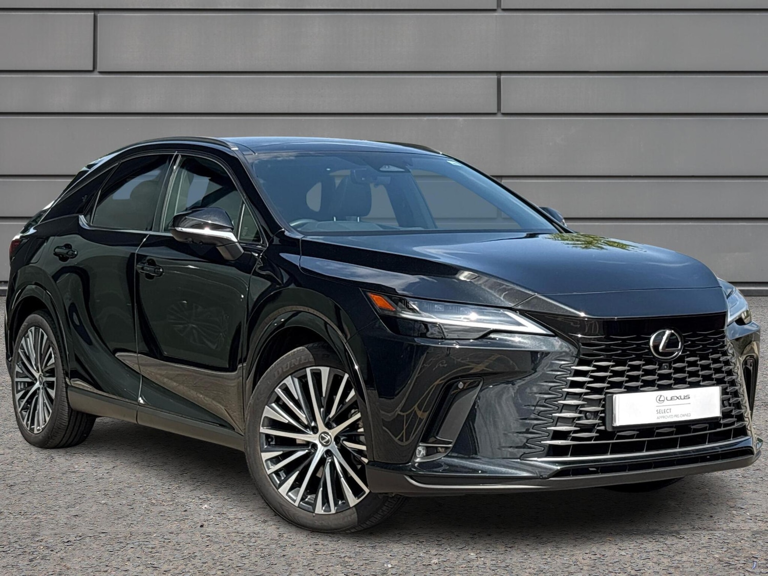 Used Lexus RX 2024 for sale - 76716827: Photo 1