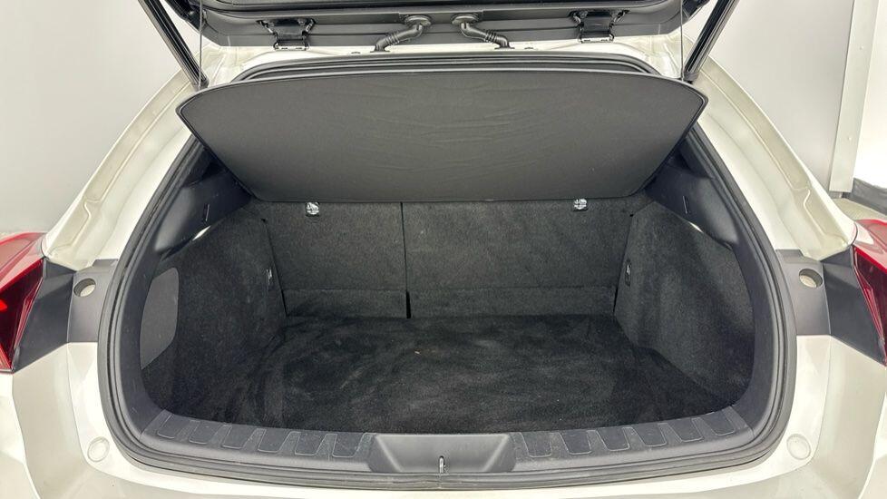 Used Lexus UX 2021 for sale - 76168413: Photo 10