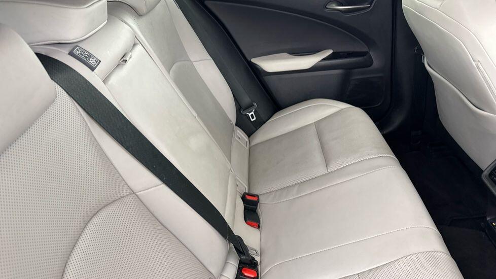 Used Lexus UX 2021 for sale - 76716798: Photo 14