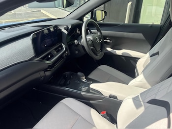 Used Lexus UX 2025 for sale - 76730650: Photo