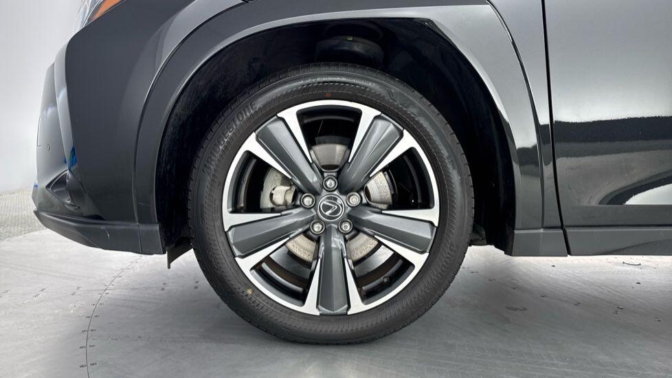 Used Lexus UX 2024 for sale - 76190651: Photo 11