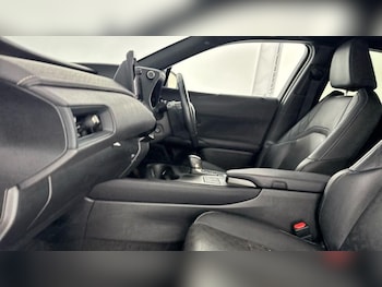 Used Lexus UX 2024 for sale - 76190651: Photo