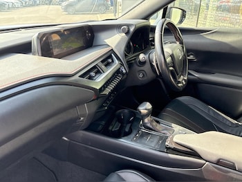 Used Lexus UX 2020 for sale - 76110785: Photo